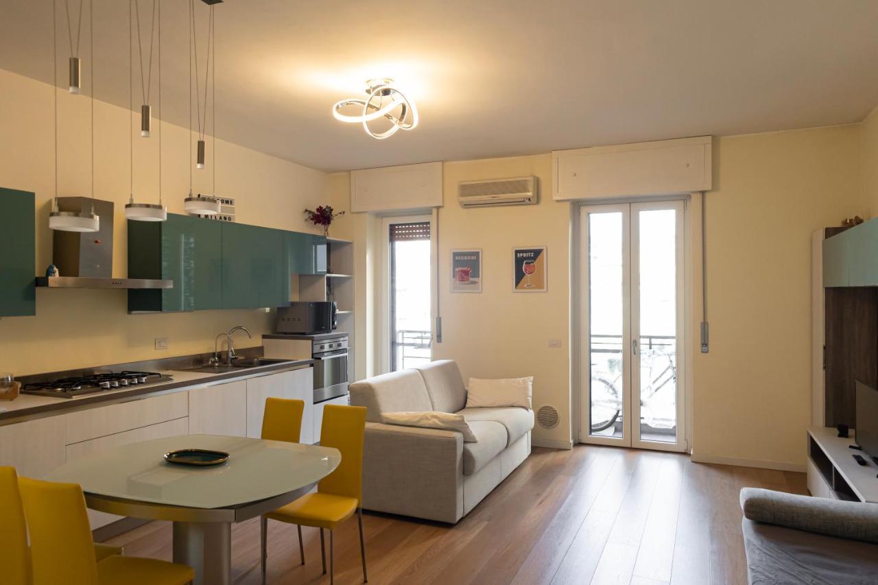 Bilocale Moderno Ed Esclusivo Apartment Milan Exterior photo